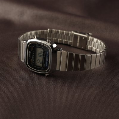 Casio mini retro best sale